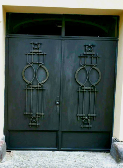 Vrata Praha Karlín